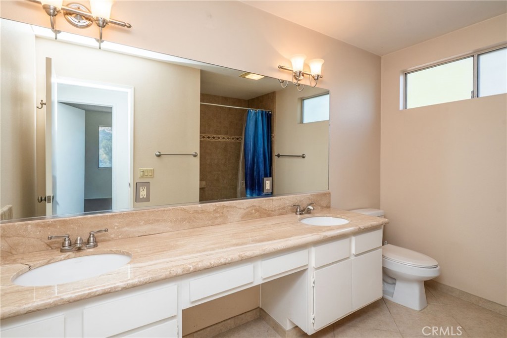 5740 Via Cervantes