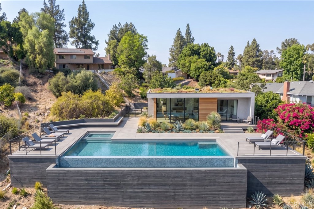 5740 Via Cervantes