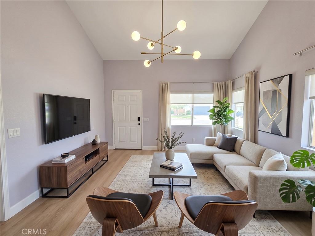 30532 Pine Creek
