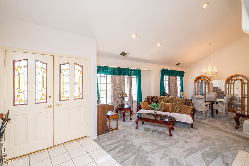 24380 Paseo Arroyo