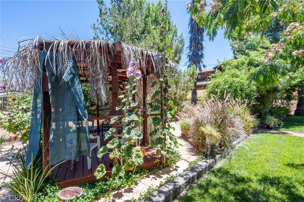24380 Paseo Arroyo
