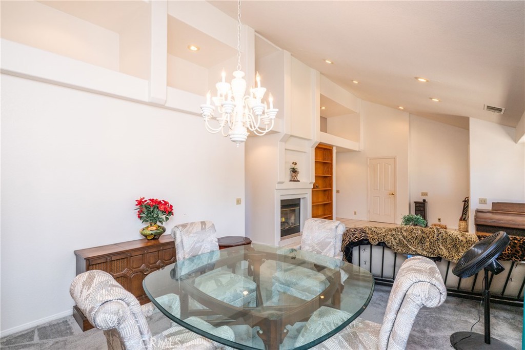 24380 Paseo Arroyo