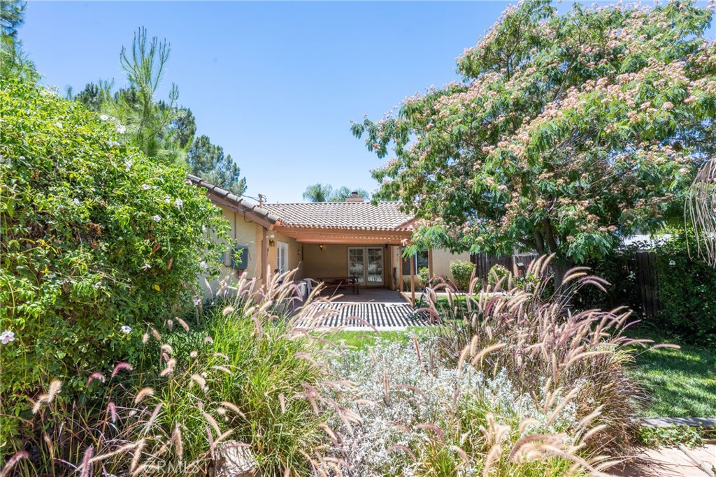 24380 Paseo Arroyo