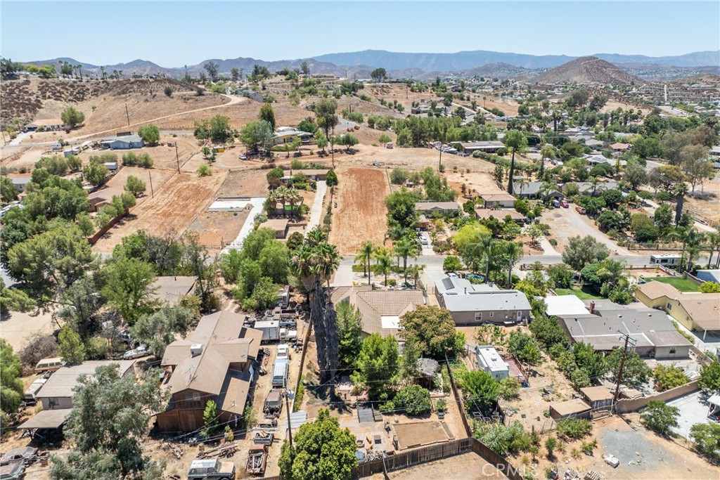 24380 Paseo Arroyo