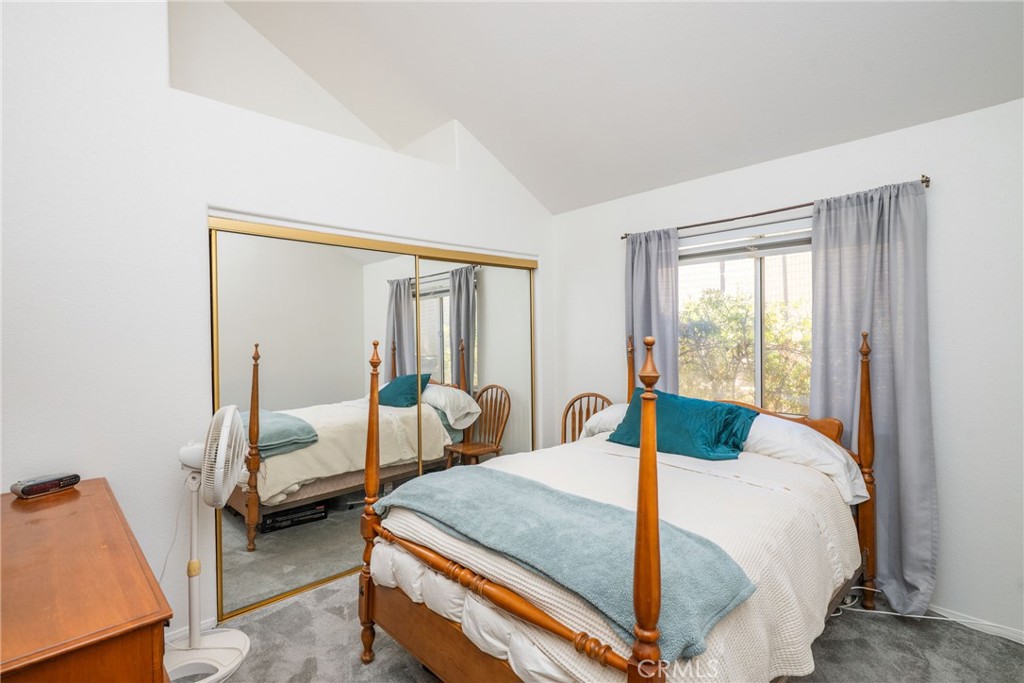 24380 Paseo Arroyo