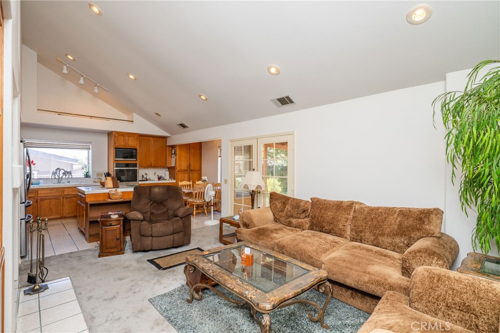 24380 Paseo Arroyo