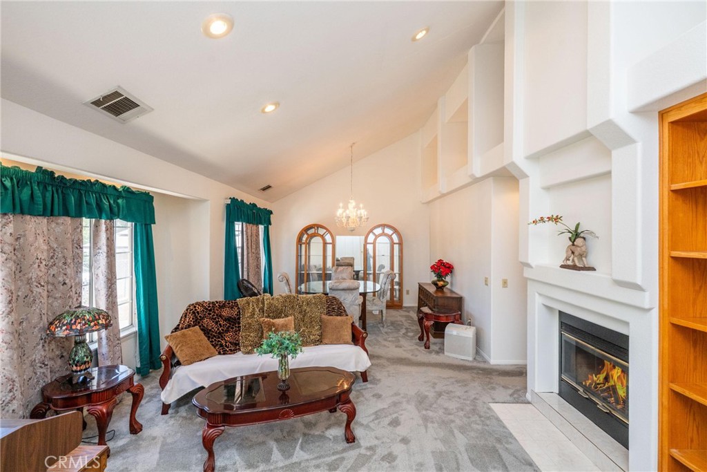 24380 Paseo Arroyo