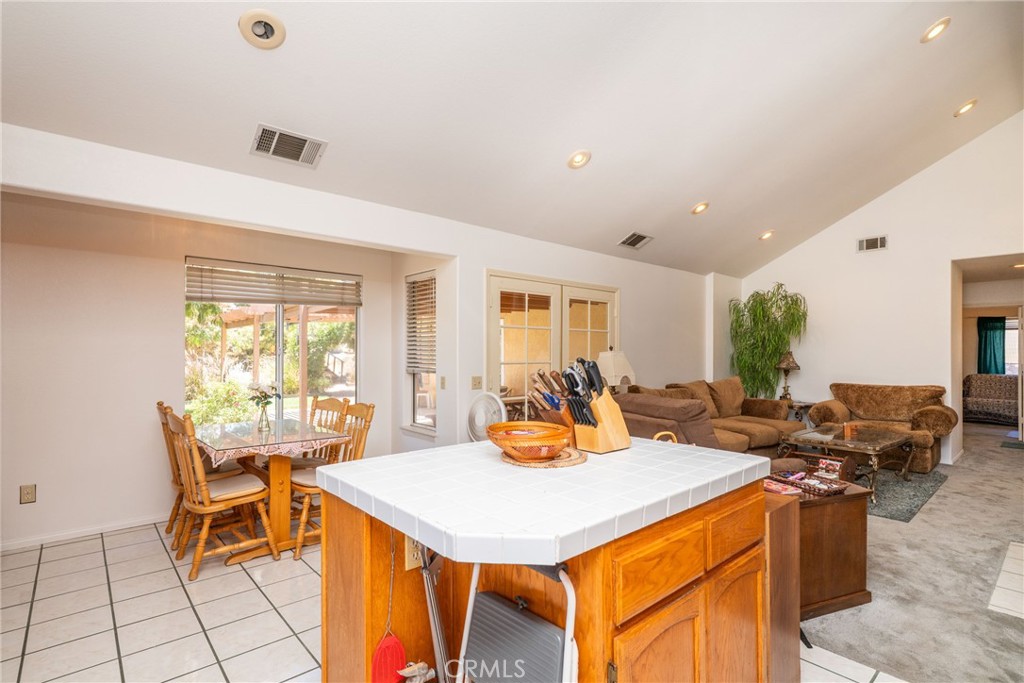 24380 Paseo Arroyo
