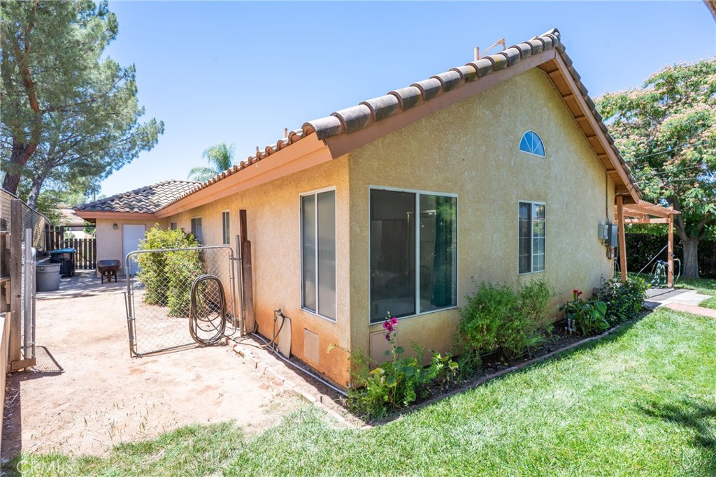 24380 Paseo Arroyo