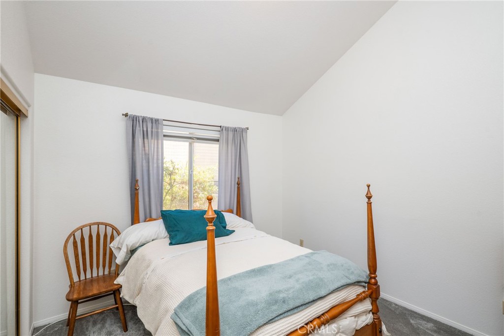 24380 Paseo Arroyo