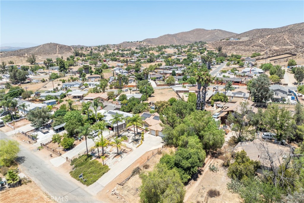 24380 Paseo Arroyo