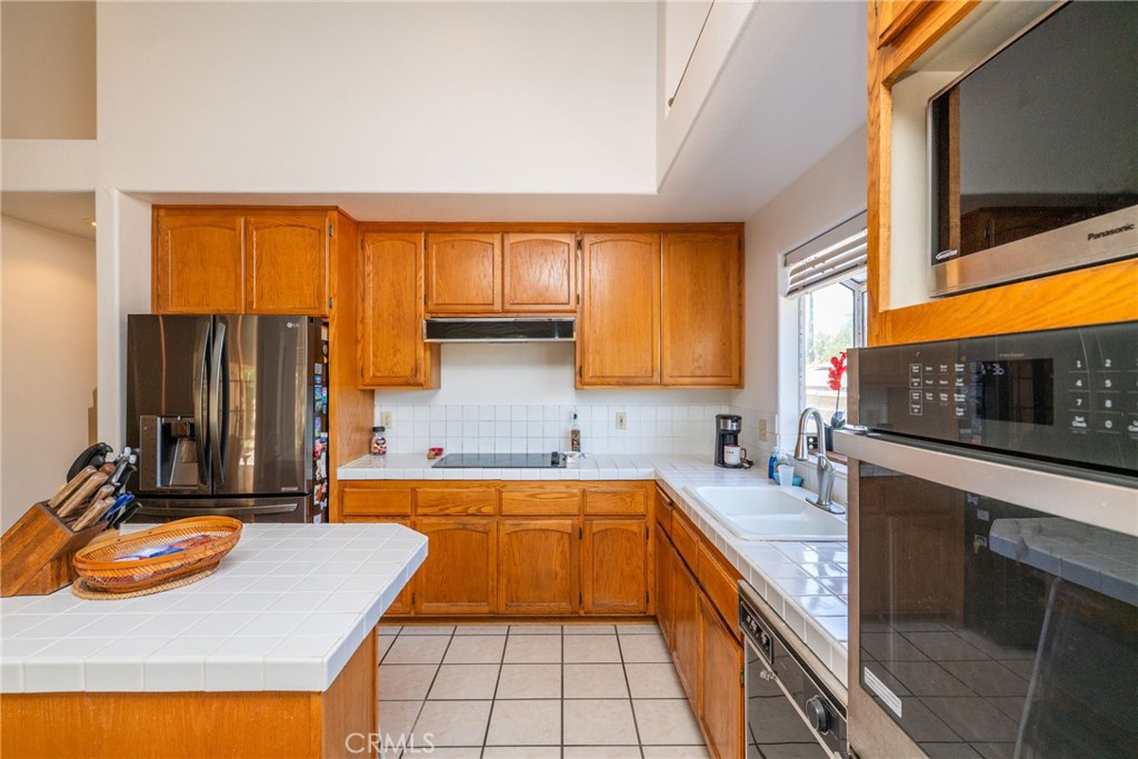 24380 Paseo Arroyo