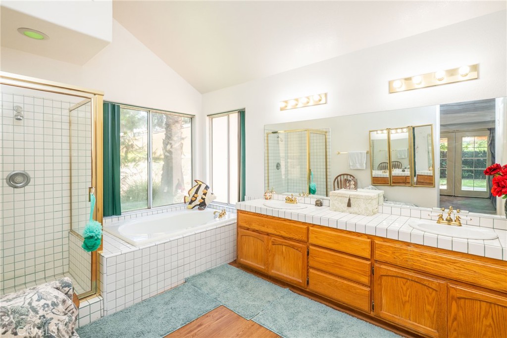 24380 Paseo Arroyo