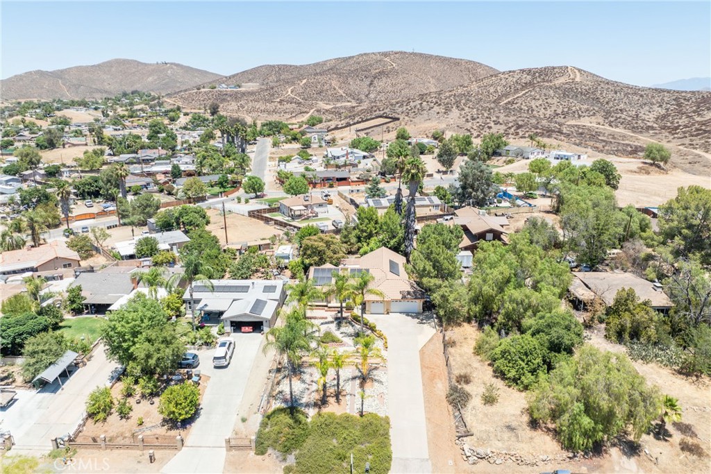24380 Paseo Arroyo