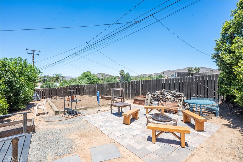 24380 Paseo Arroyo