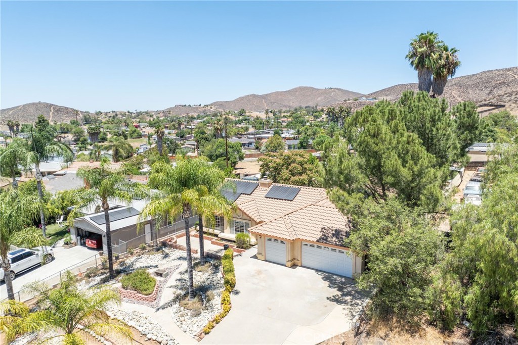 24380 Paseo Arroyo