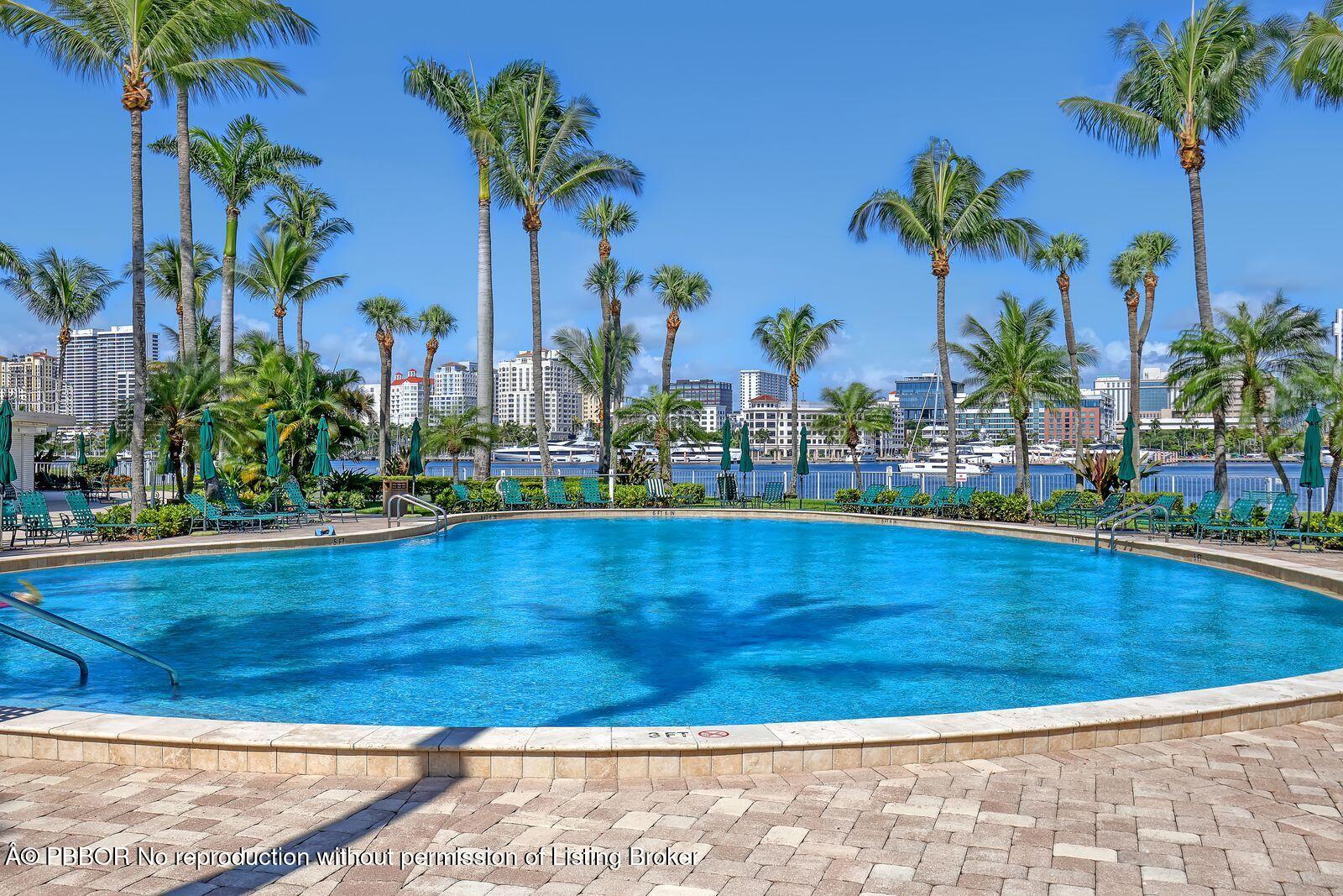 44 Cocoanut Row, 318 B