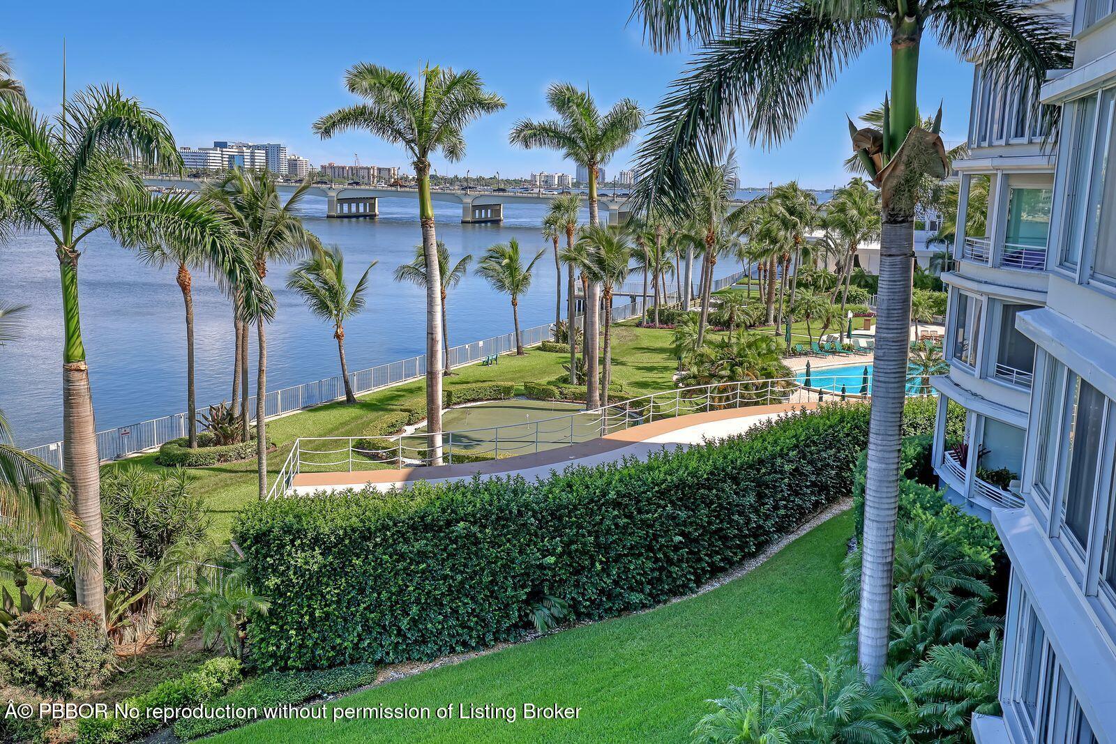 44 Cocoanut Row, 318 B