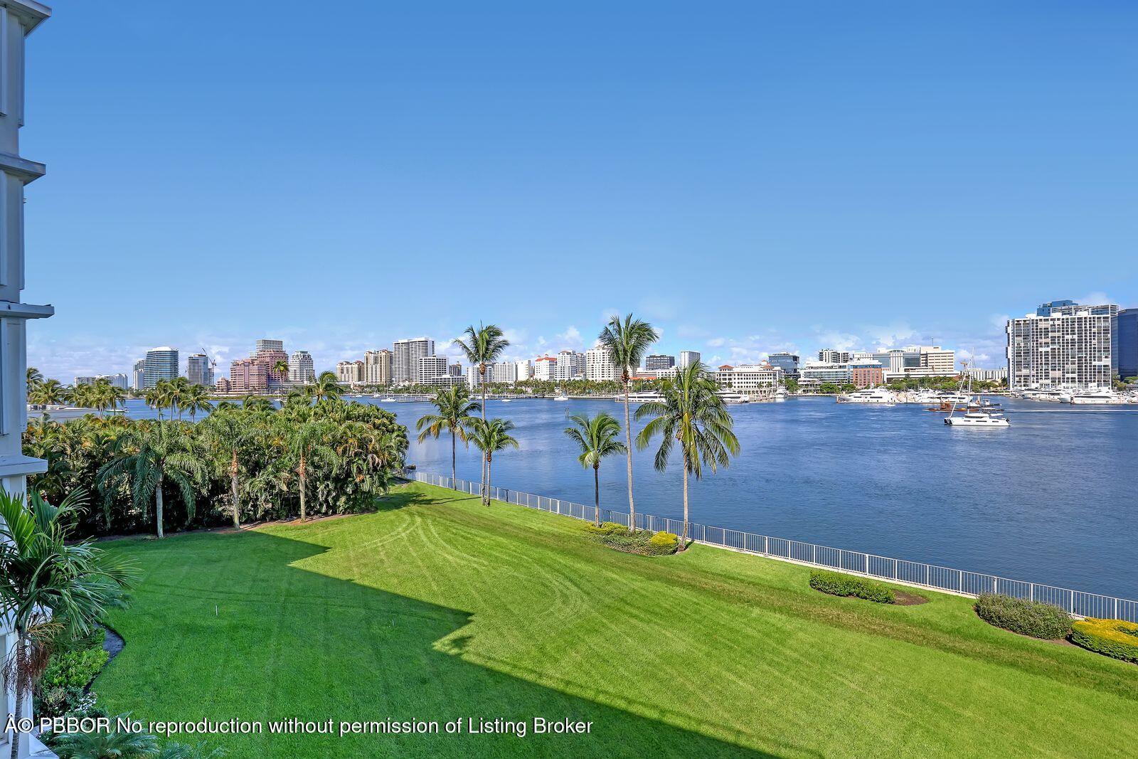 44 Cocoanut Row, 318 B