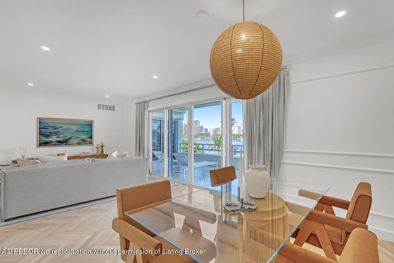 44 Cocoanut Row, 318 B