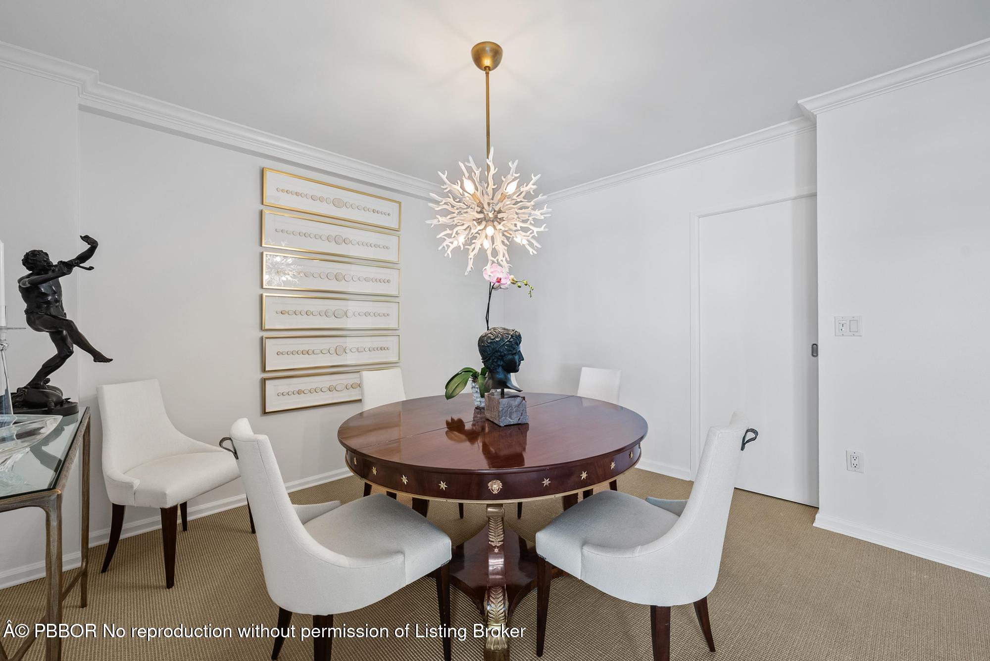 44 Cocoanut Row, 124 B