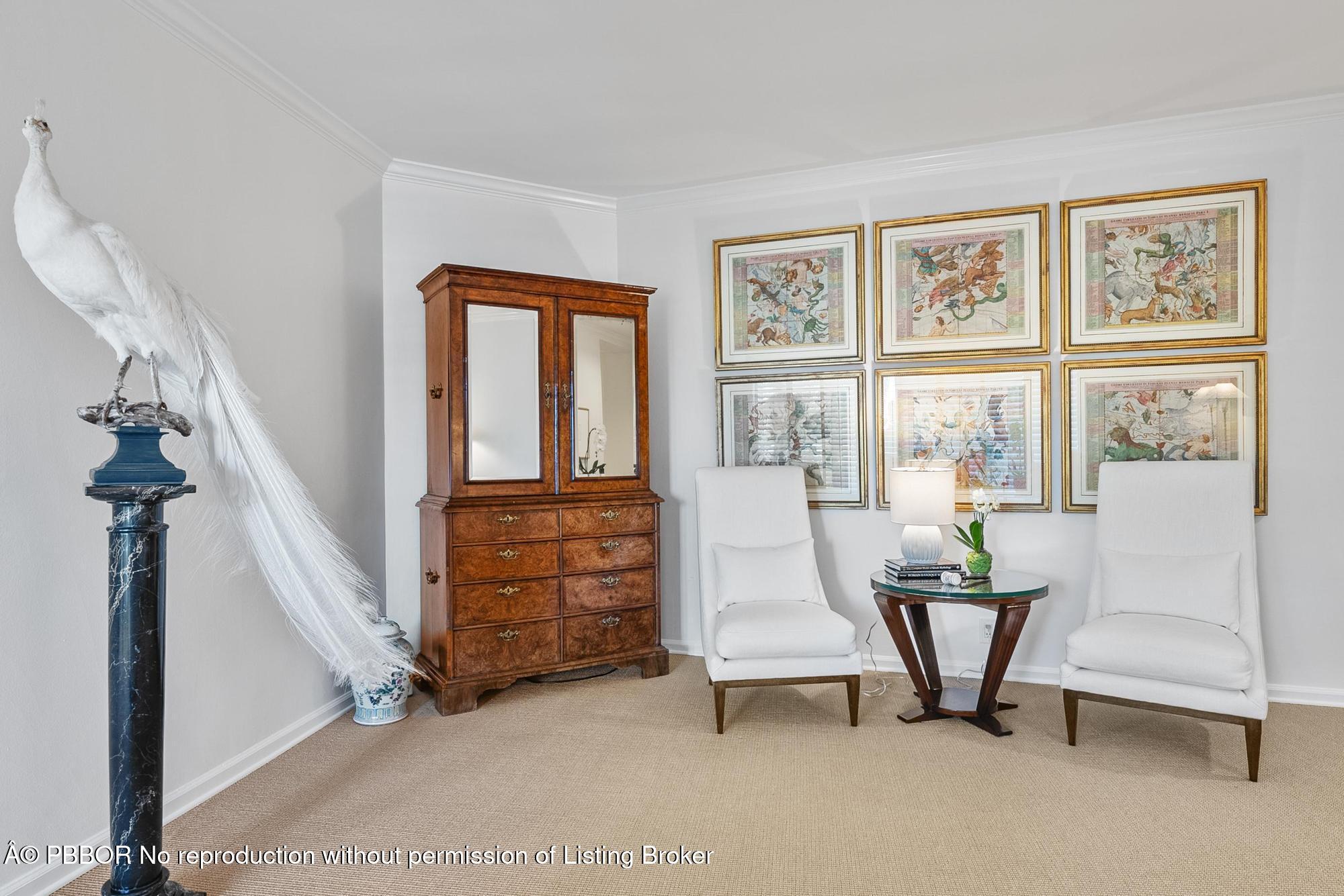 44 Cocoanut Row, 124 B