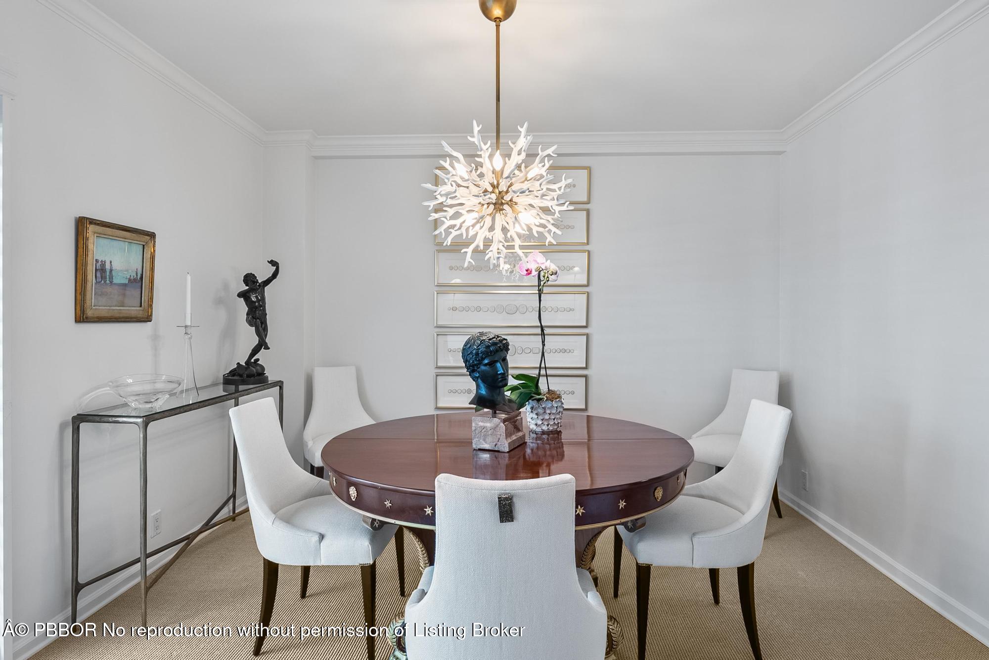 44 Cocoanut Row, 124 B