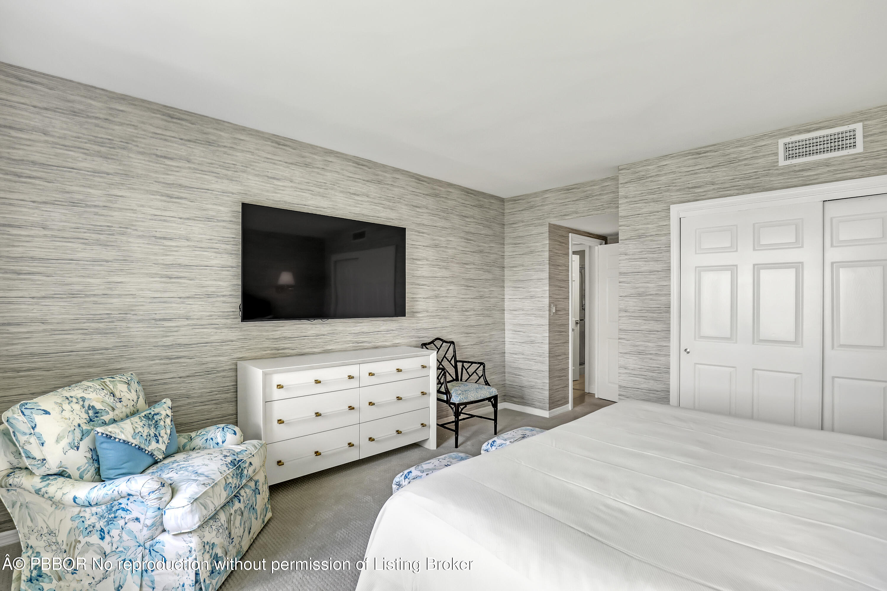 44 Cocoanut Row, 219 B