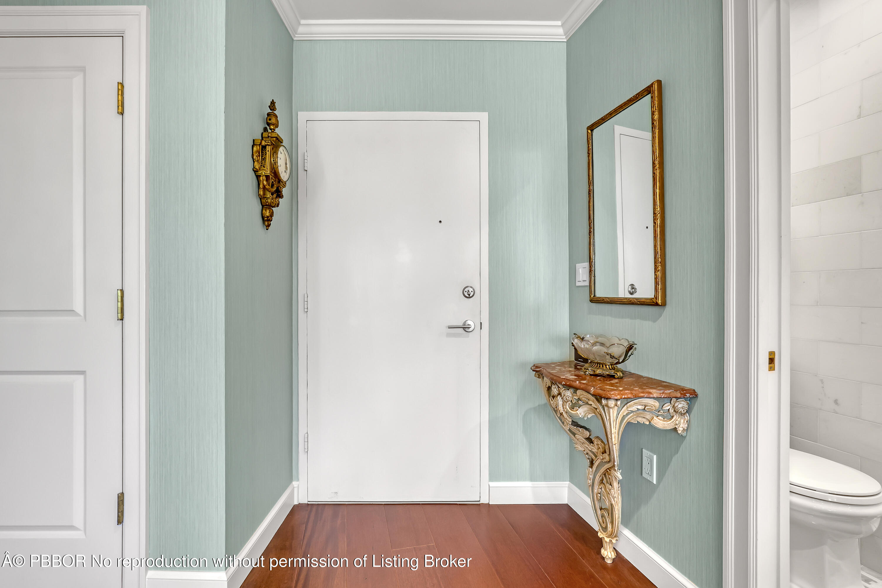 44 Cocoanut Row 302 B