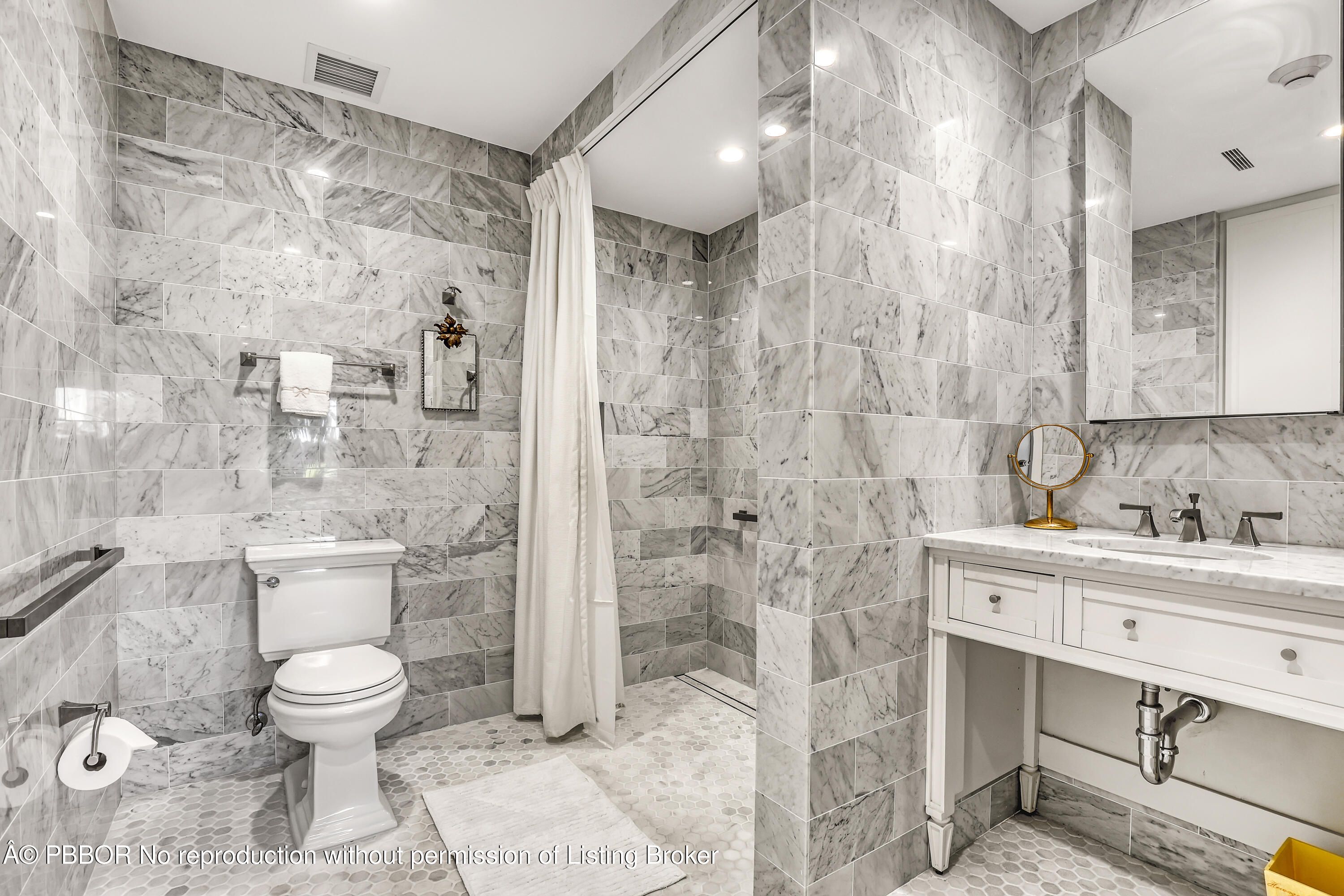 44 Cocoanut Row 302 B