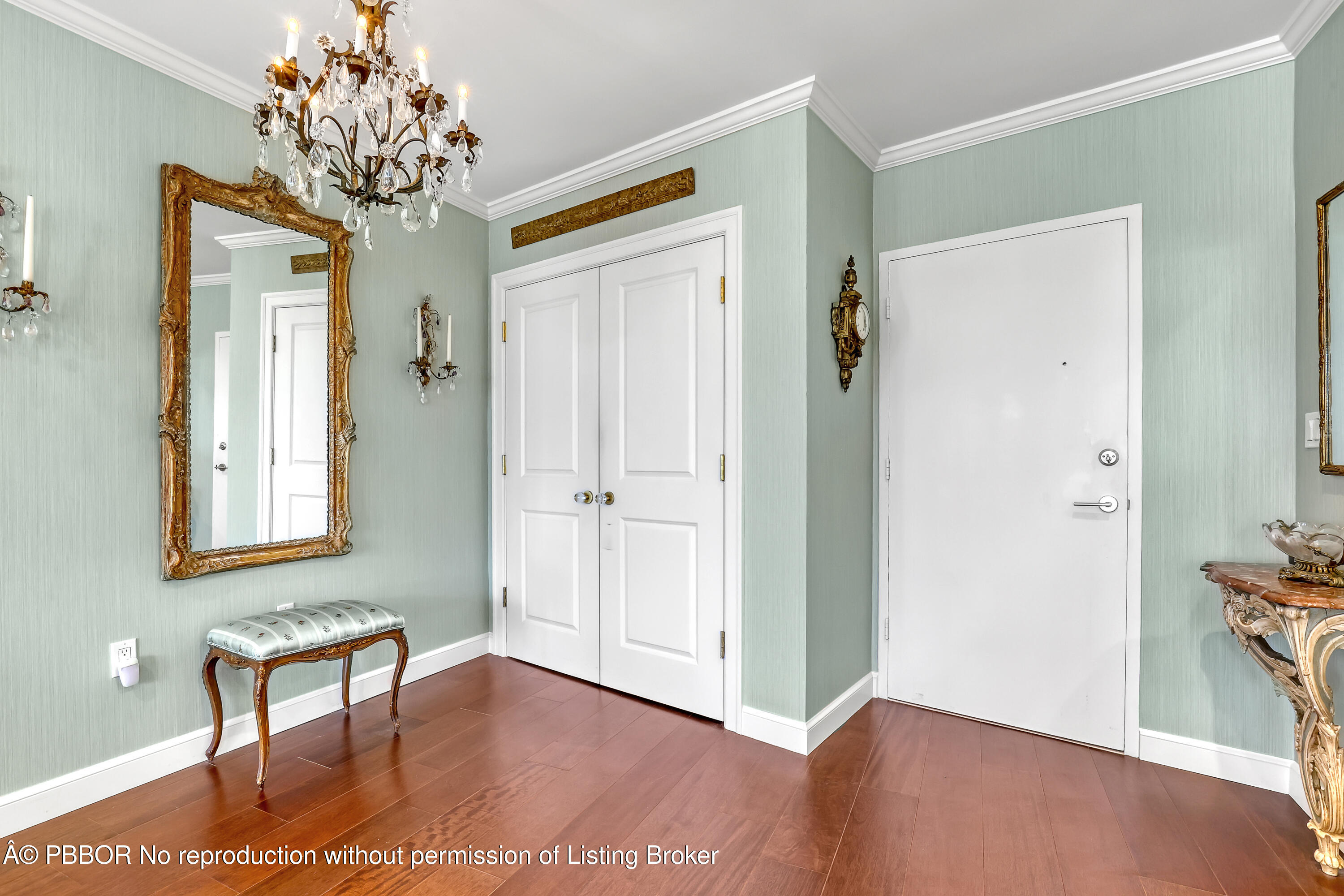 44 Cocoanut Row 302 B