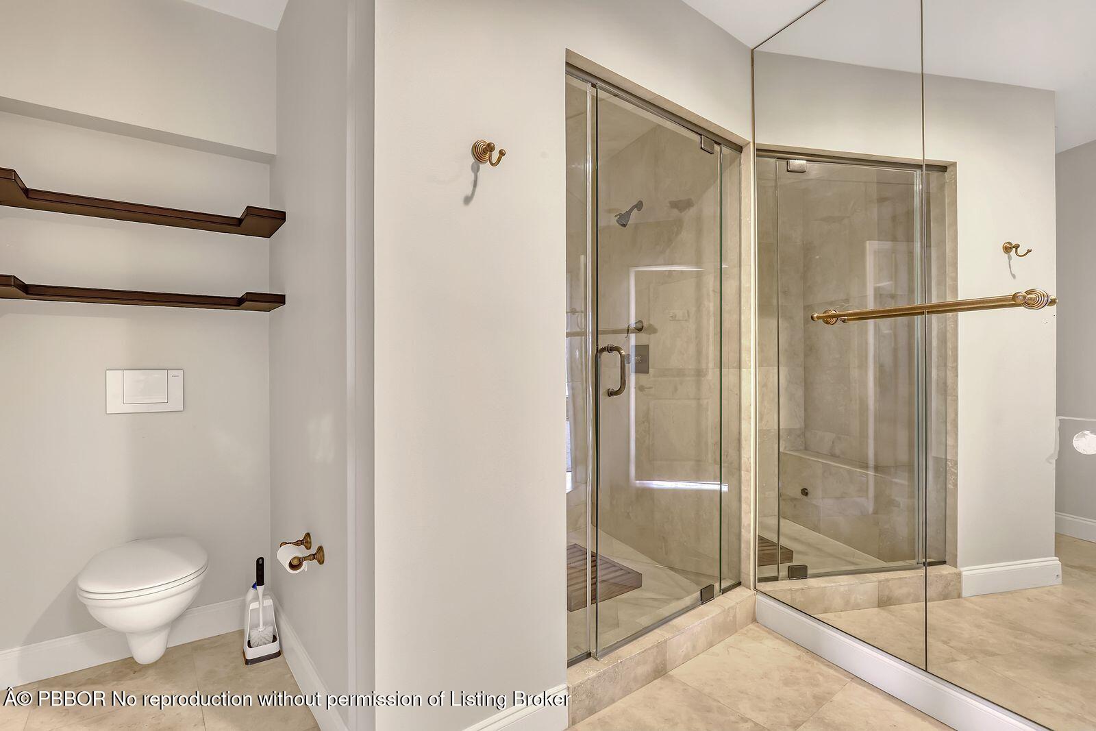 44 Cocoanut Row 420/421 A