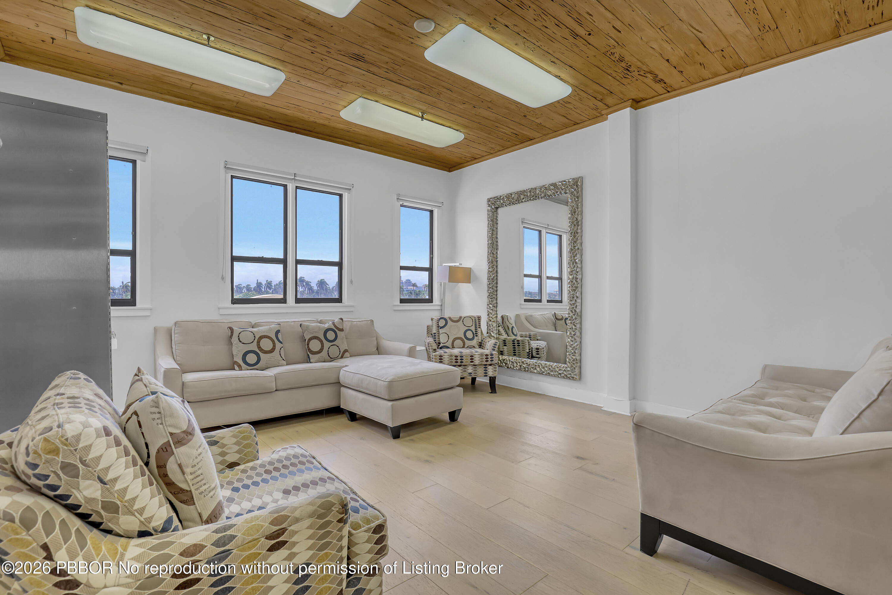 235 Sunrise Avenue PH 7