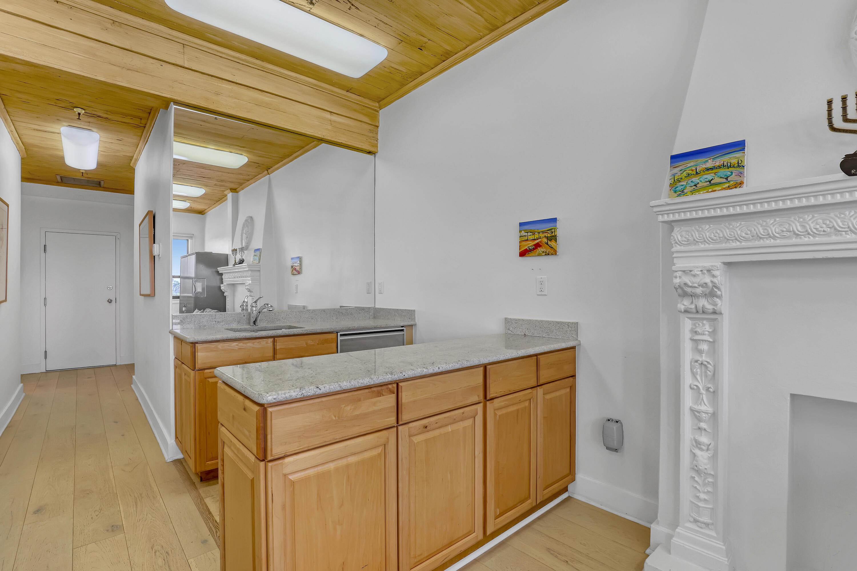 235 Sunrise Avenue