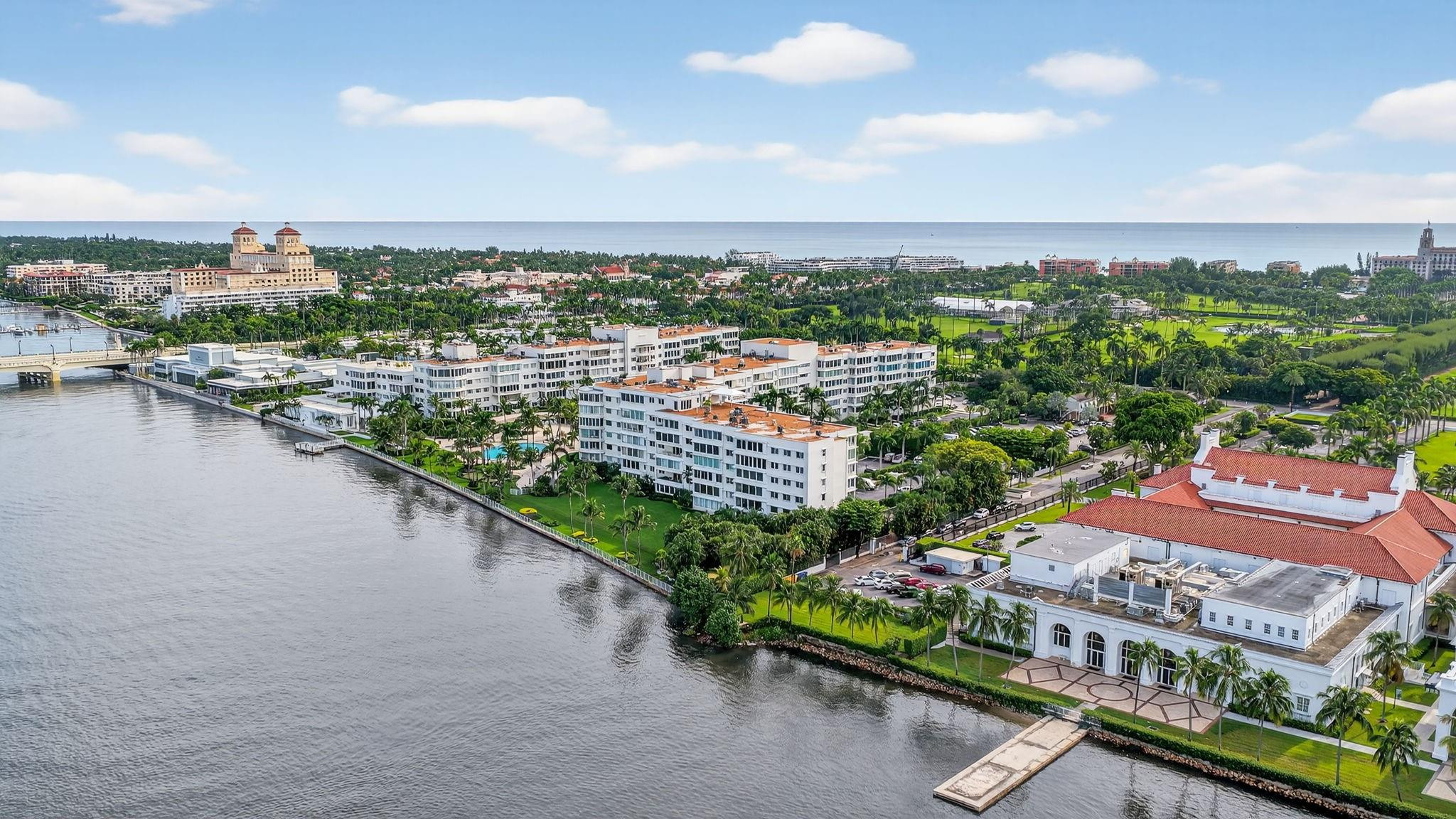 44 Cocoanut Row 507A