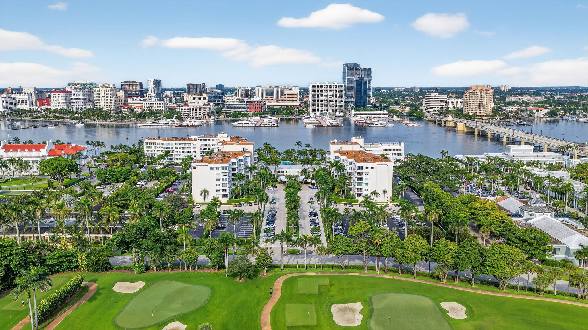 44 Cocoanut Row 507A