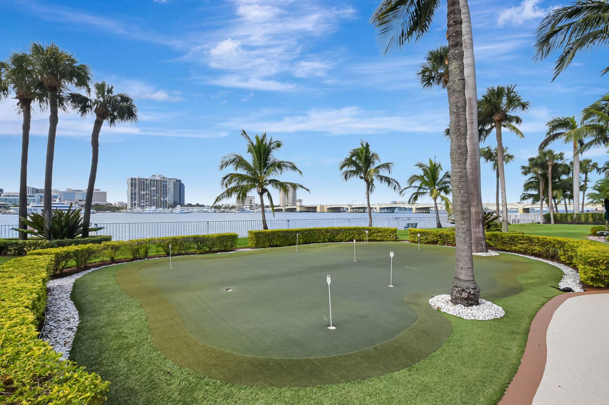 44 Cocoanut Row 507A