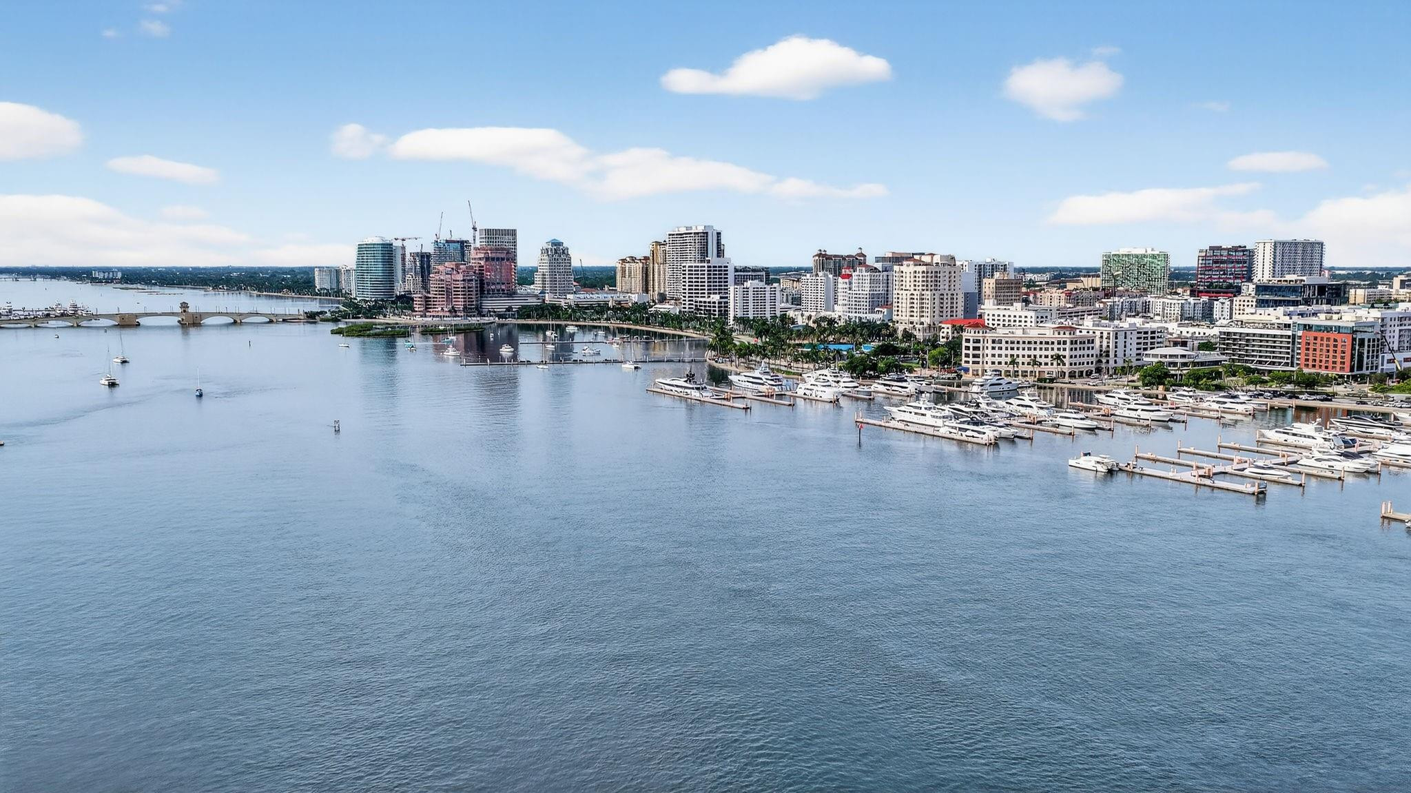 44 Cocoanut Row 507A