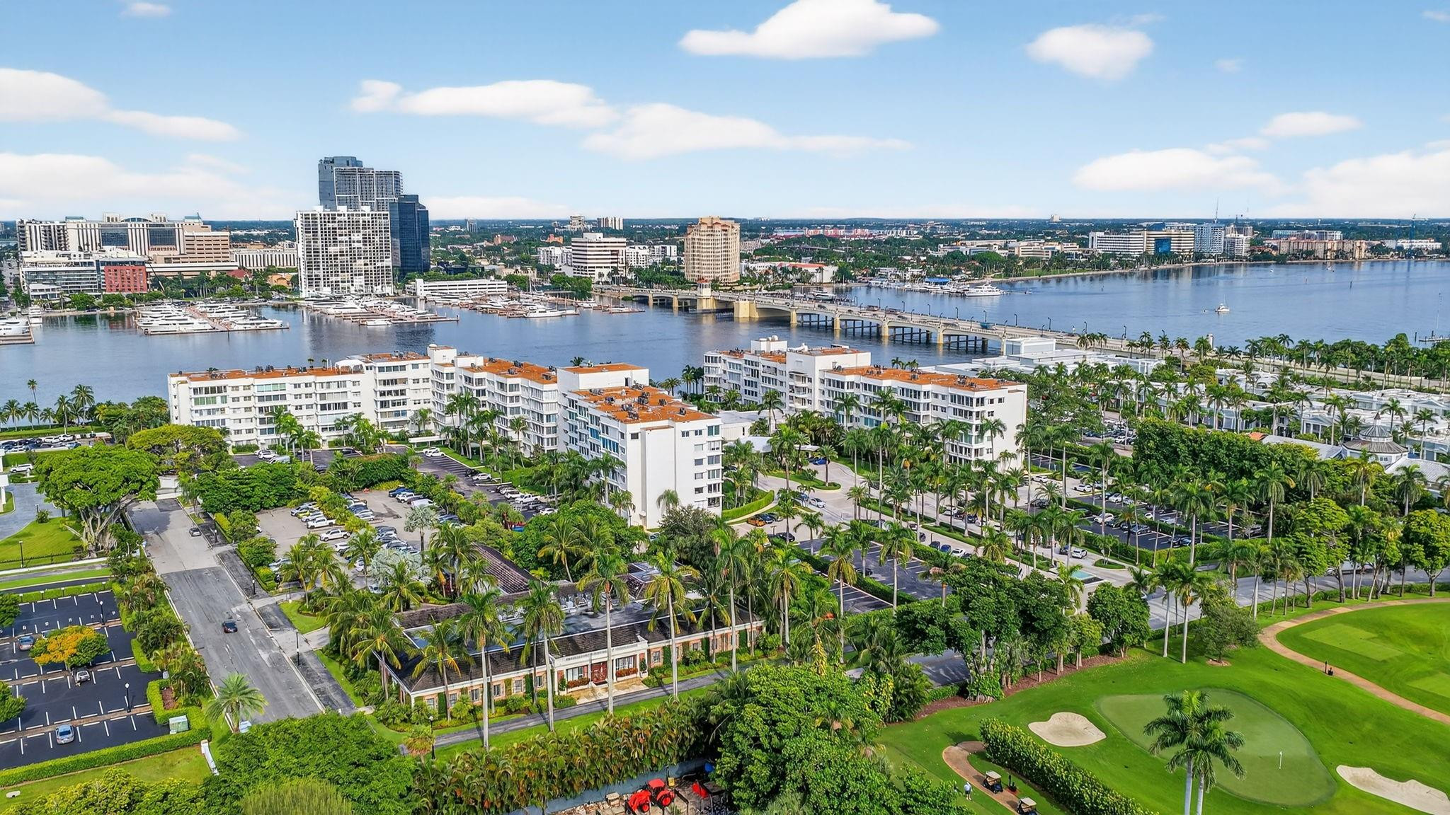 44 Cocoanut Row 507A