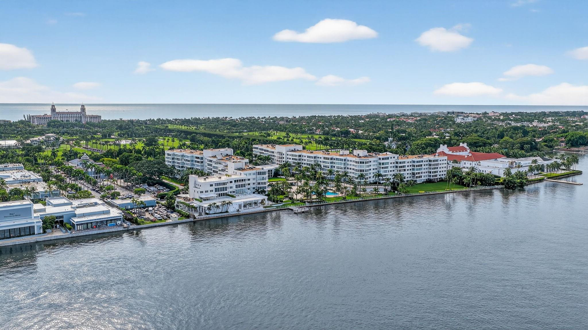 44 Cocoanut Row 507A