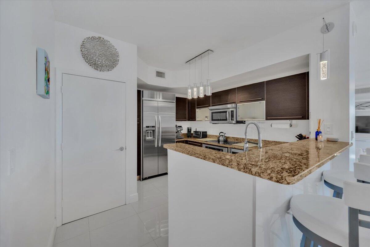 550 Okeechobee Boulevard 710