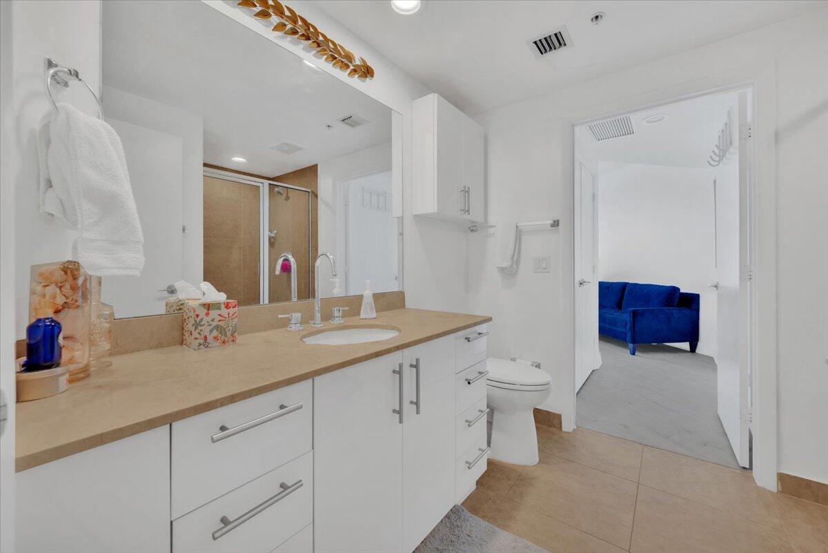 550 Okeechobee Boulevard 710