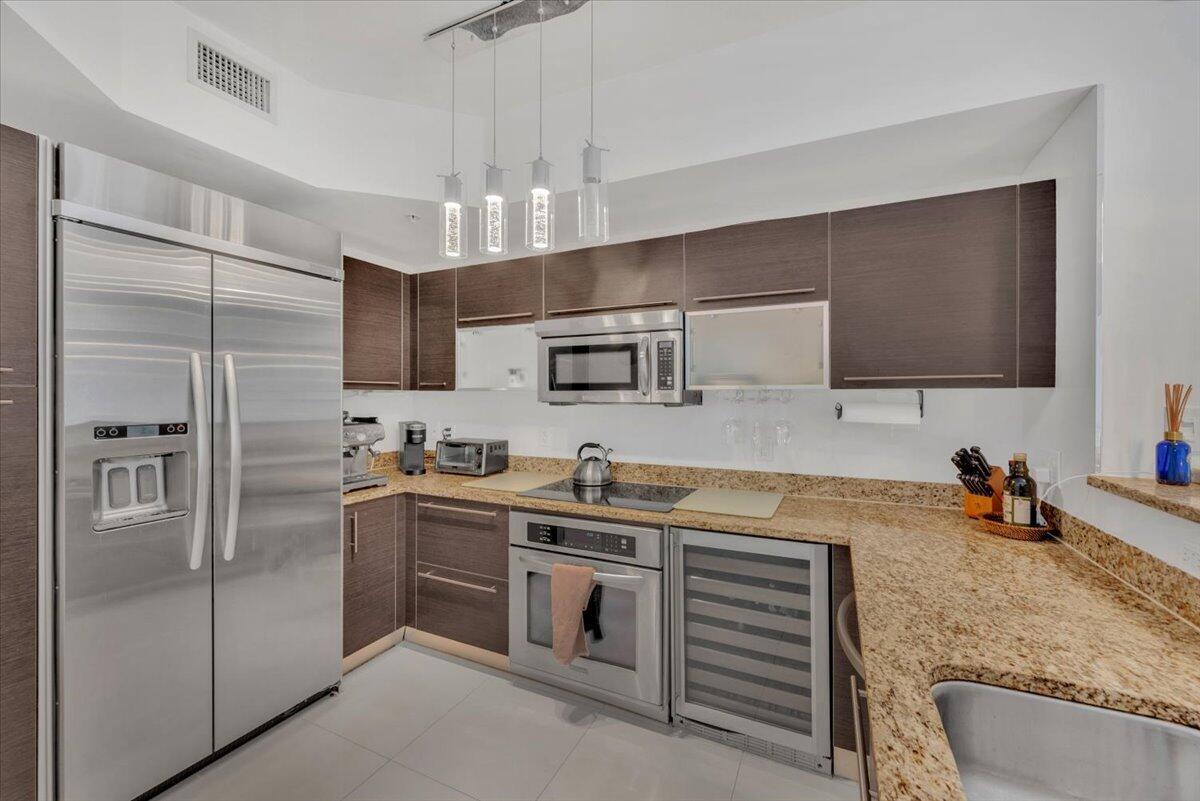 550 Okeechobee Boulevard 710