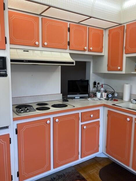 5730 Fernley Drive E 12