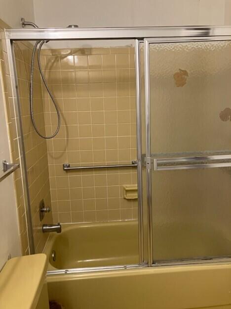 5730 Fernley Drive E 12