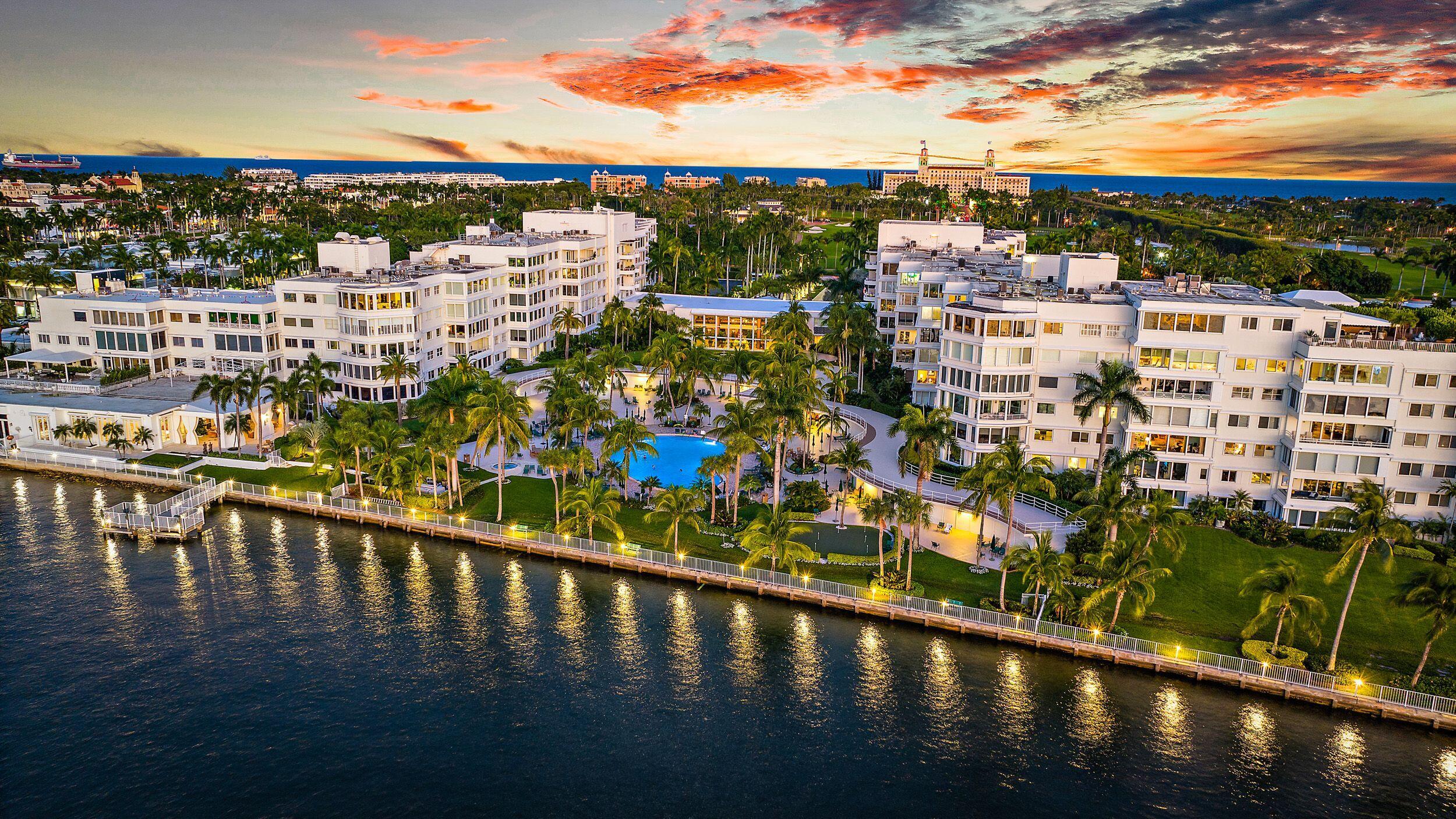 44 Cocoanut Row 215/216 A