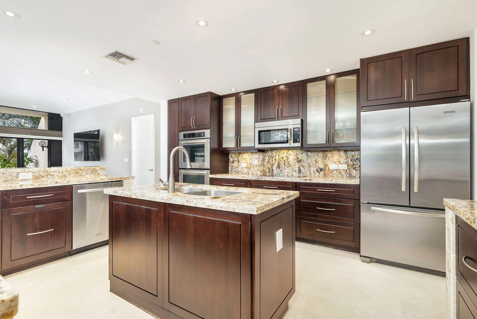 2480 Presidential Way 101