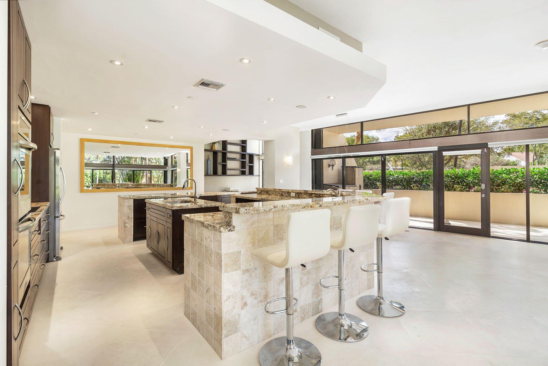 2480 Presidential Way 101