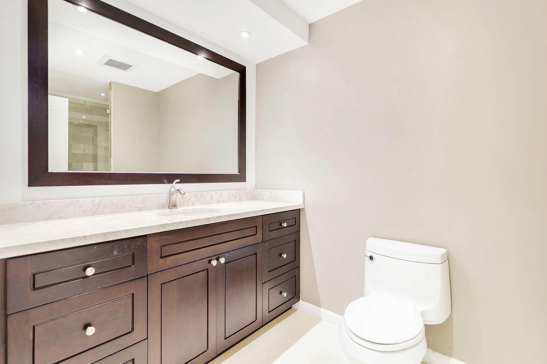 2480 Presidential Way 101