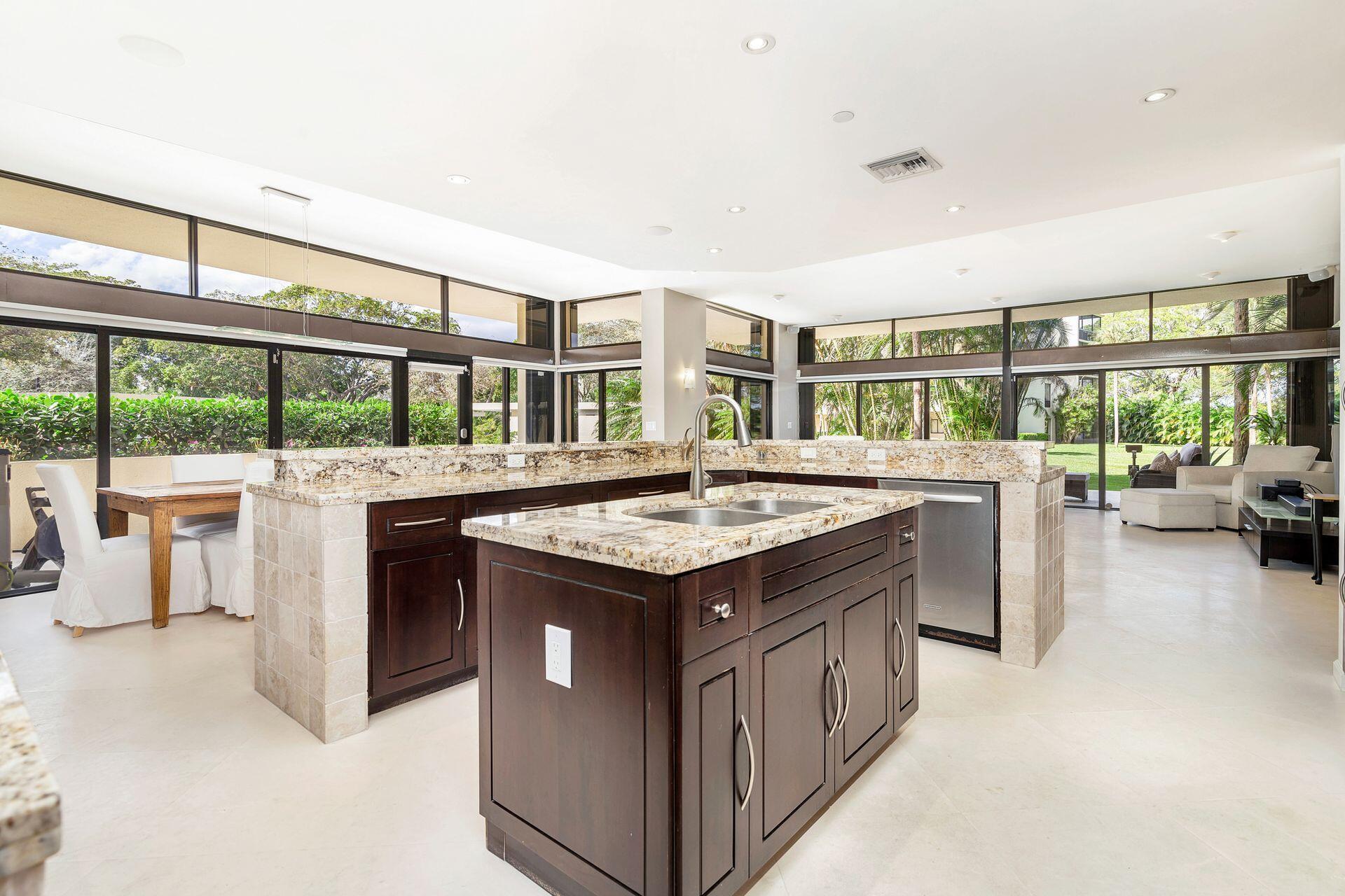 2480 Presidential Way 101